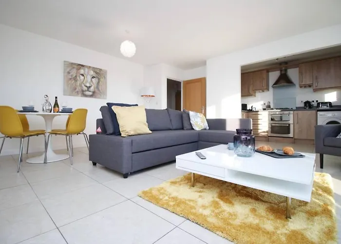 No1 Beach Walk By Stay South Wales - Free Parking