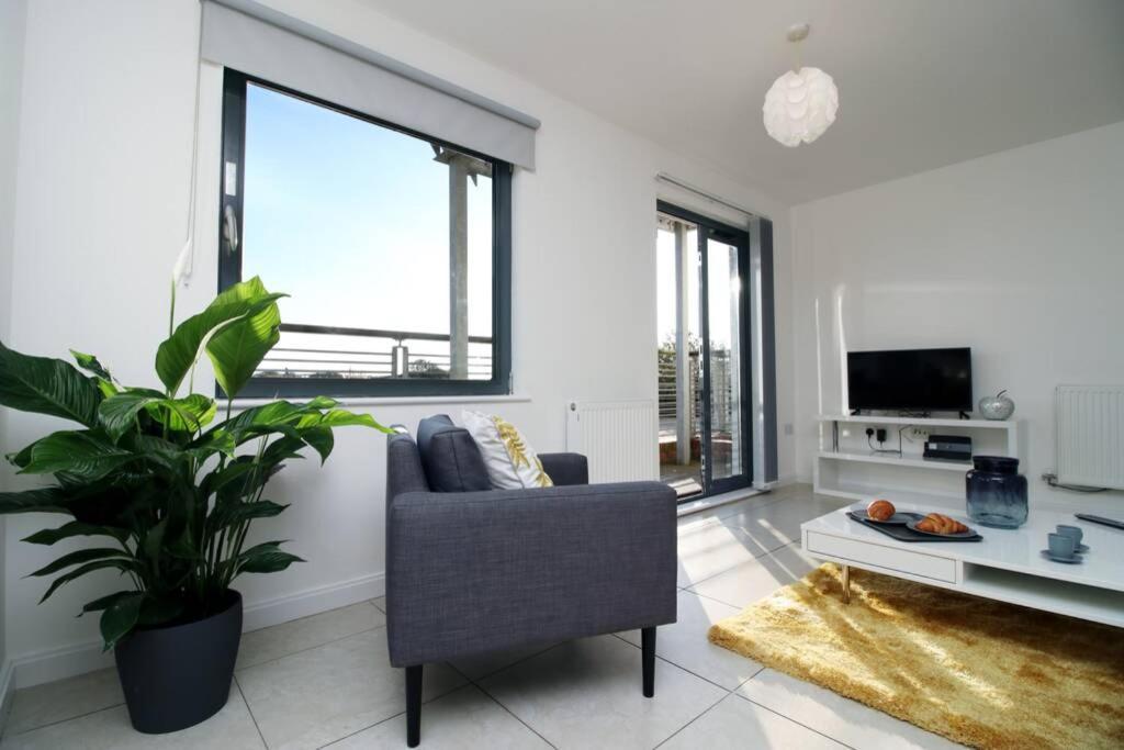 No1 Beach Walk By South Wales - Free Parking *