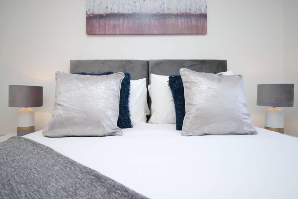 No1 Beach Walk By South Wales - Free Parking Apartment