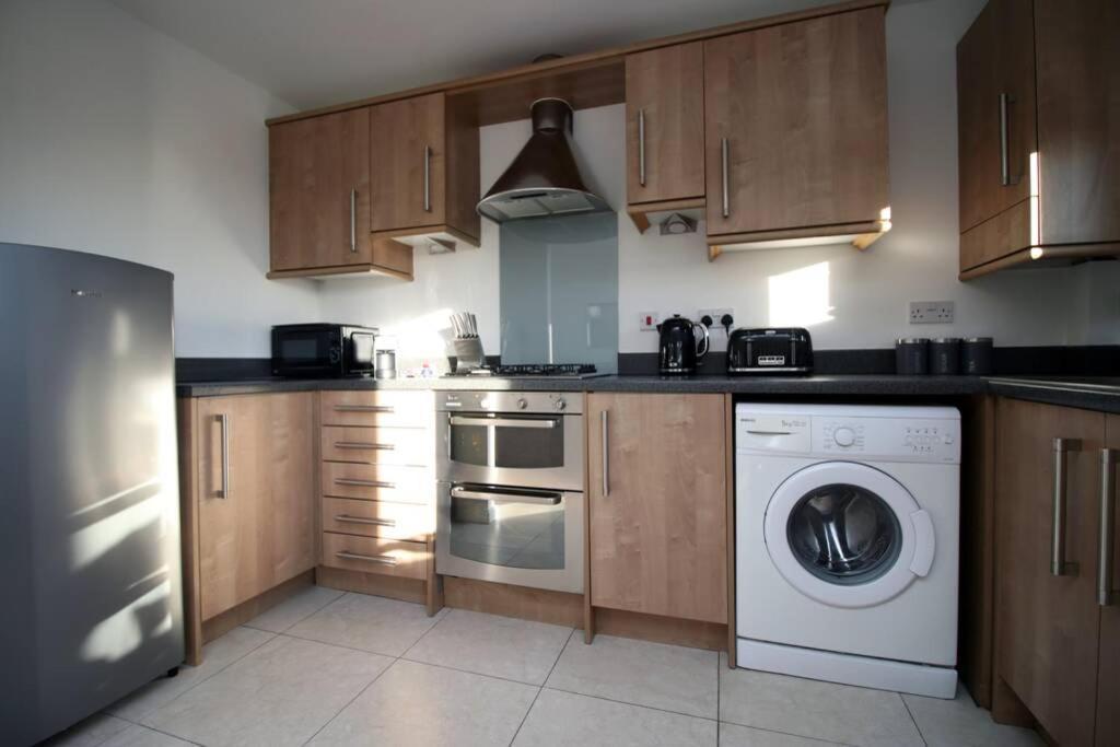 Apartment No1 Beach Walk By South Wales - Free Parking Swansea